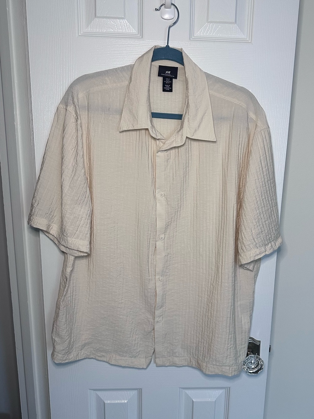 H&M Men's Short-Sleeve Button-Down Shirt in Cream